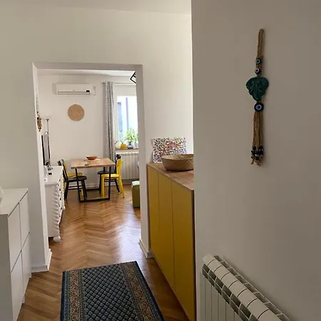 Petra Apartamento Belgrado